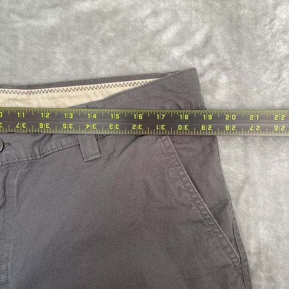 Columbia Mens 38 Chino Shorts 10” Inseam Regular Fit Gray Outdoor Fishing Pocket - Picture 3 of 9